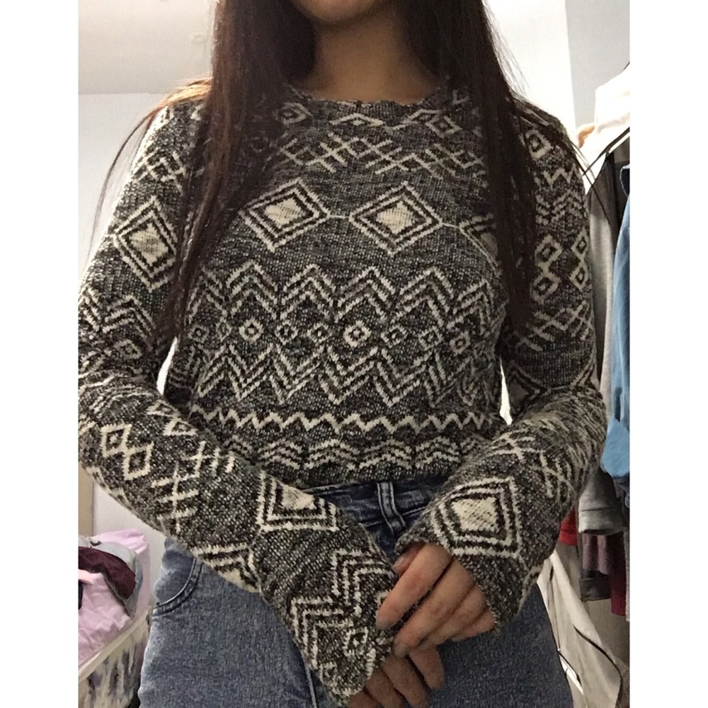 F21 patterned crop sweater